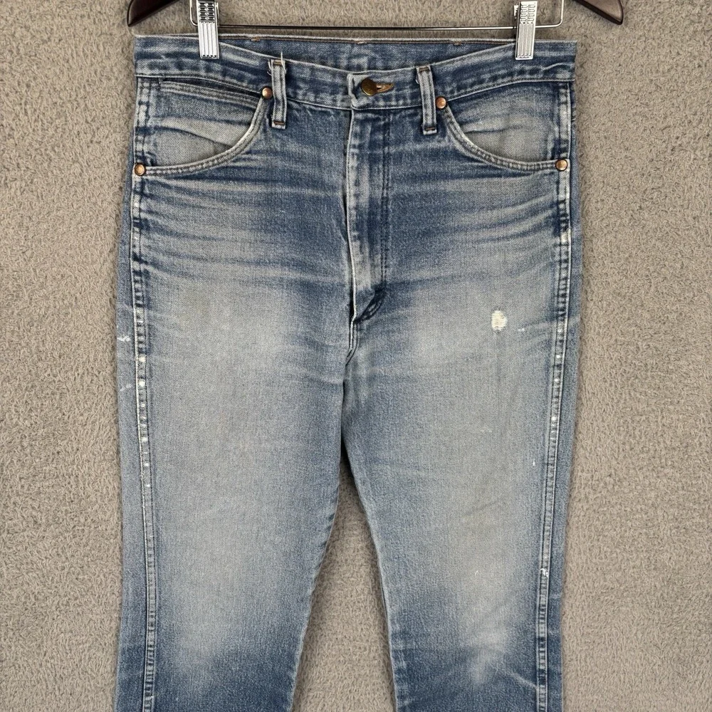 Wrangler Jeans Mens 33x38 (Fits 32x36) Blue Cowboy Cut Slim Fit Faded Distressed